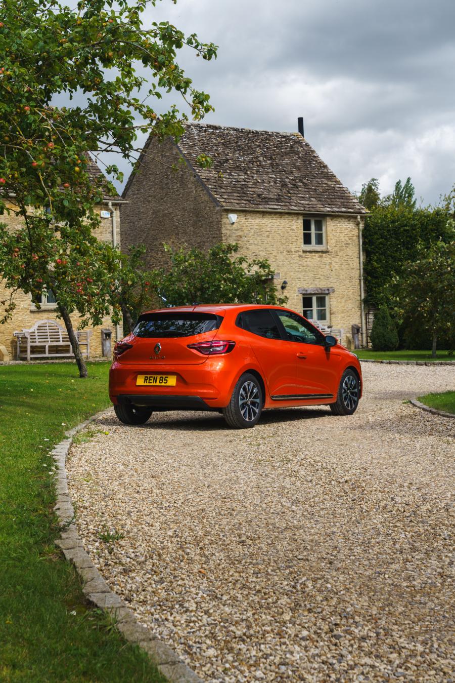  Renault Clio 2019 года  (UK) (фото 15 из 40)